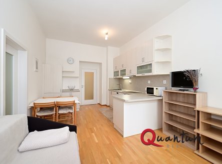 Pronájem bytu, 2+kk, 58 m²