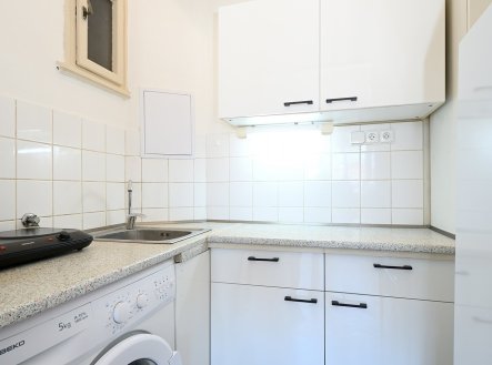 Pronájem bytu, 1+kk, 29 m²