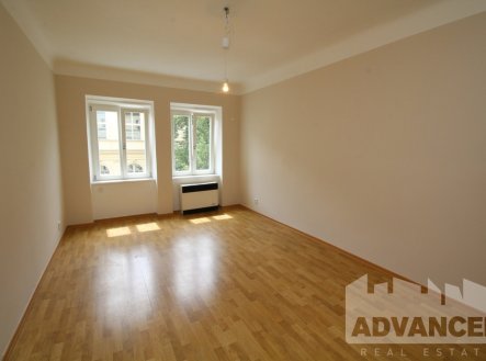 Pronájem bytu, 1+1, 32 m²
