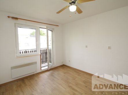 Pronájem bytu, 2+1, 42 m²
