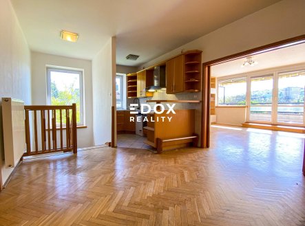 Prodej bytu, 3+1, 148 m²