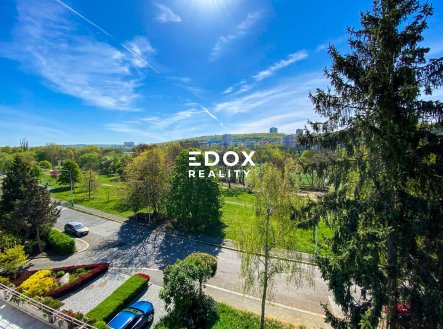 Prodej bytu, 3+1, 148 m²