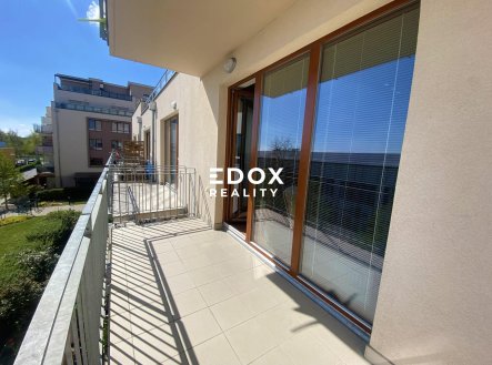 Pronájem bytu, 2+kk, 57 m²
