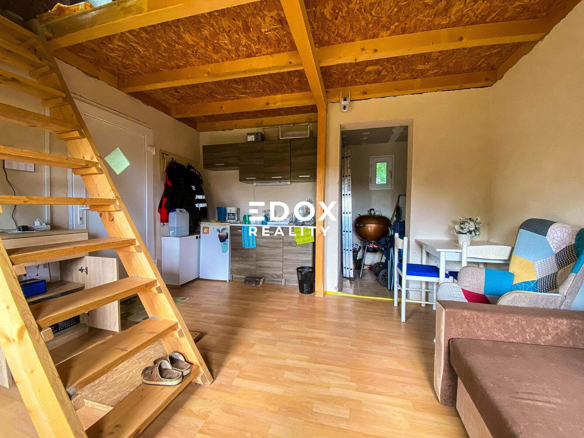Prodej chaty 25m2, pozemek 400 m2, Kralupy nad Vltavou, Mikovice.