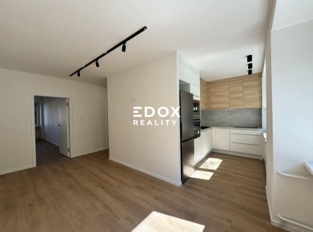 Pronájem bytu, 3+kk, 58 m²
