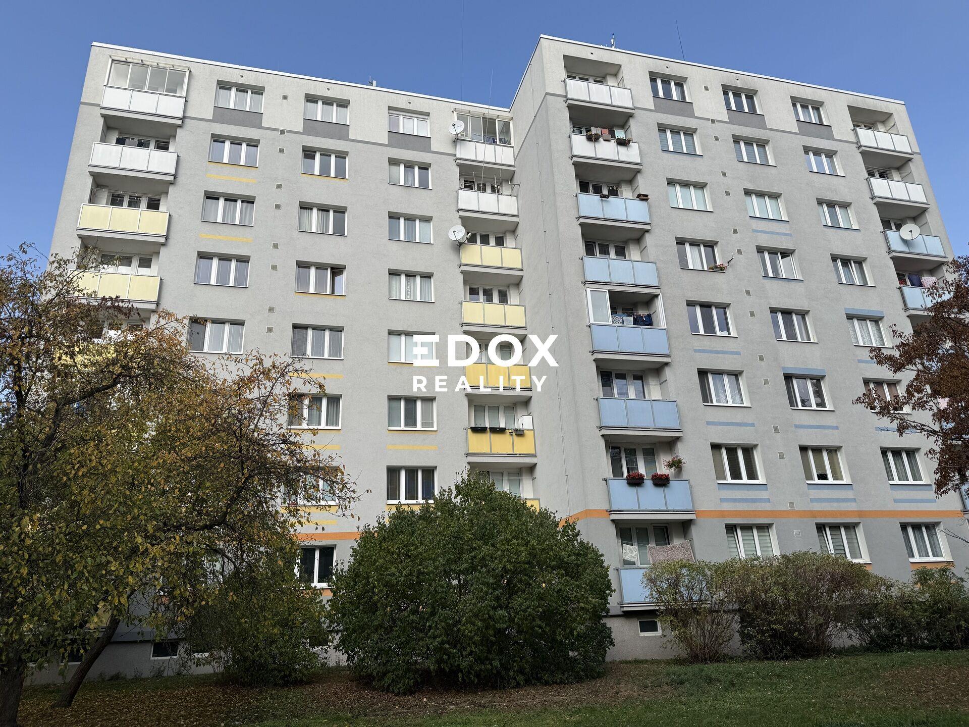 Prodej bytu 2+1/L/OV, 55m2, Masarykova, Roztoky u Prahy.