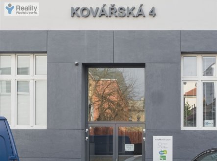 Pronájem kanceláře, 80 m²