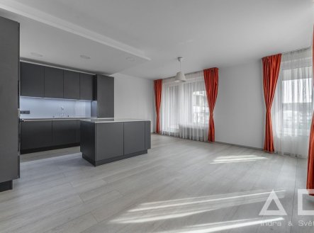 Pronájem bytu, 3+kk, 94 m²