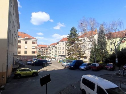 Prodej kanceláře, 85 m²