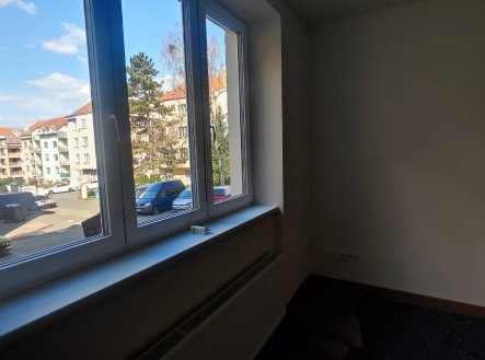 Prodej kanceláře, 85 m²