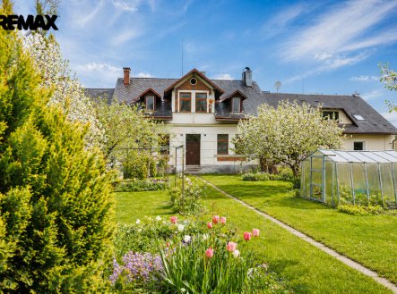 Prodej domu/vily, 236 m² obrázek