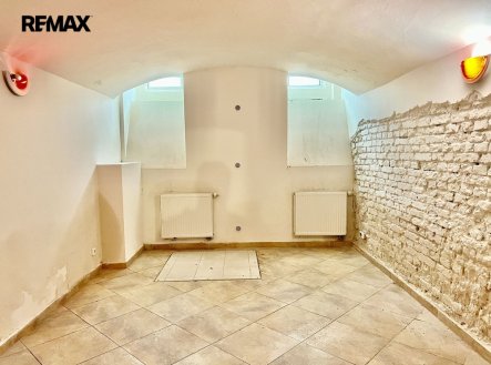 Pronájem jiné komerční nemovitosti, 95 m²