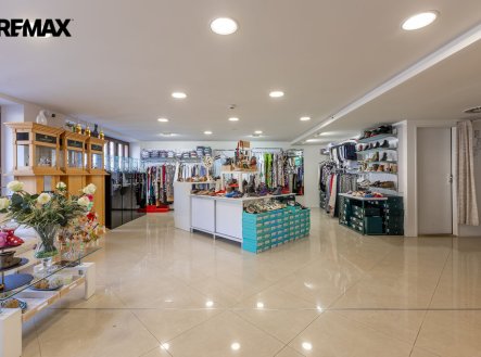 Prodej obchodní prostory, 115 m²