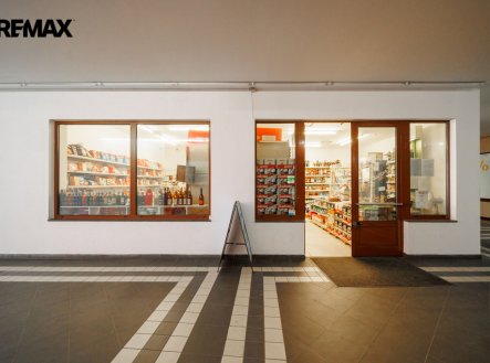 Prodej obchodní prostory, 52 m²