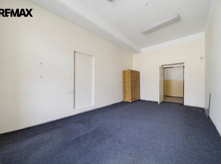Prodej kanceláře, 61 m²