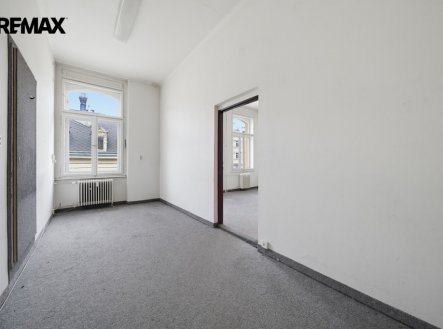 Prodej kanceláře, 61 m²