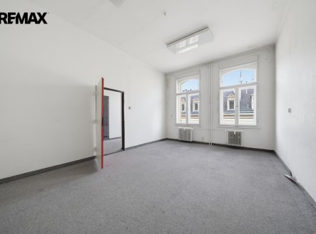 Prodej kanceláře, 61 m²