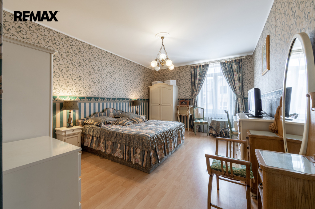 124a2698-hdr.jpg