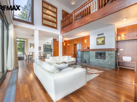 Prodej domu/vily, 325 m²