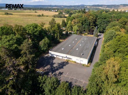 Pronájem výrobní prostory, 2 489 m²