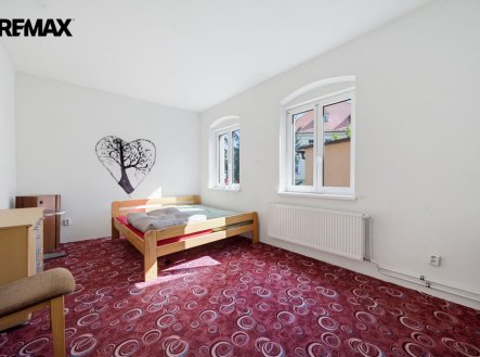 Prodej nájemního domu, 340 m²
