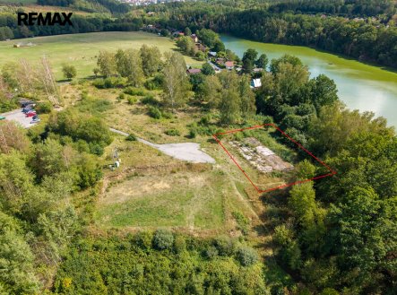 Prodej pozemku pro bydlení, 1 587 m²