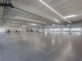 Pronájem skladu, 2 489 m²