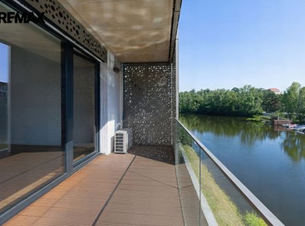 Pronájem bytu, 1+kk, 38 m²