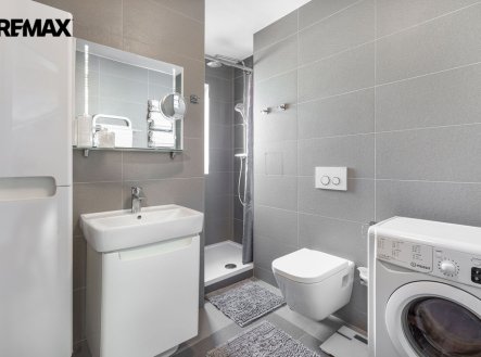 Pronájem bytu, 3+kk, 84 m²