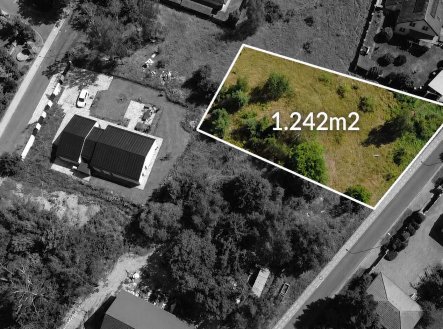 Prodej pozemku pro bydlení, 1 242 m²