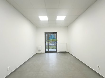 Pronájem obchodní prostory, 28 m²