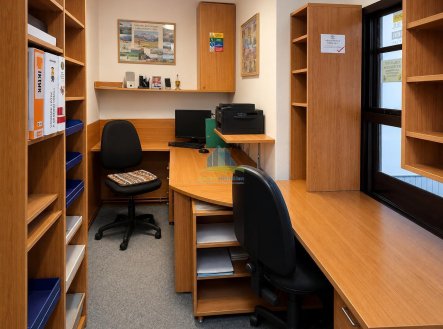 Prodej obchodní prostory, 241 m²
