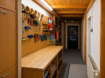 Prodej obchodní prostory, 241 m²