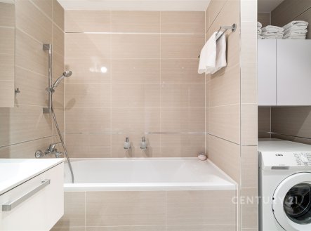 Prodej bytu, 3+kk, 105 m²