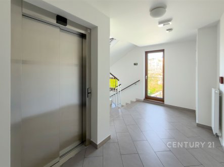 Prodej bytu, 3+kk, 105 m²