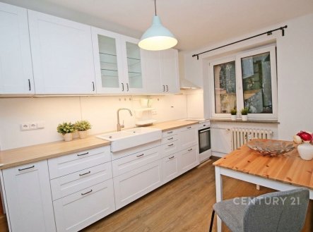 . | Pronájem bytu, 3+1, 73 m²