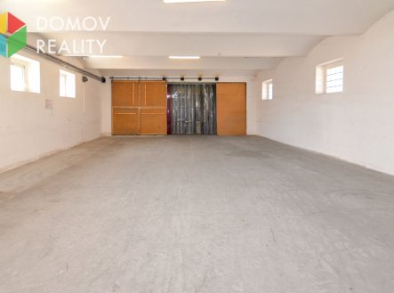 Pronájem skladu, 232 m²