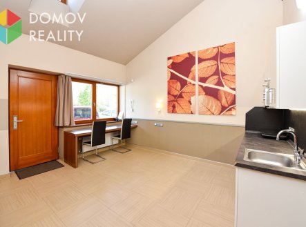 Pronájem bytu, 2+kk, 42 m²