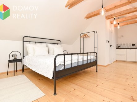 Pronájem bytu, 1+kk, 35 m²