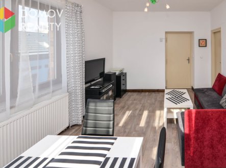 Pronájem bytu, 2+kk, 44 m²
