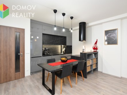 Pronájem bytu, 3+kk, 110 m²