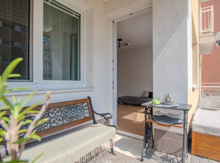 Pronájem bytu, 2+kk, 52 m²