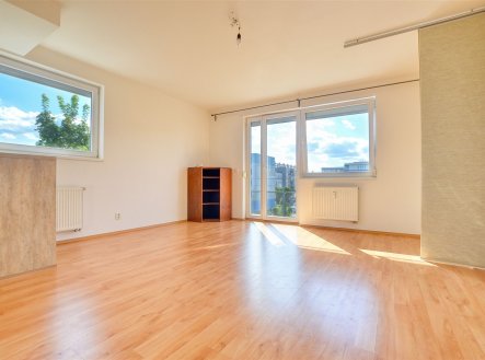 Pronájem bytu, 1+kk, 37 m²