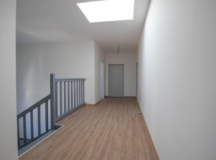 Pronájem obchodní prostory, 63 m²