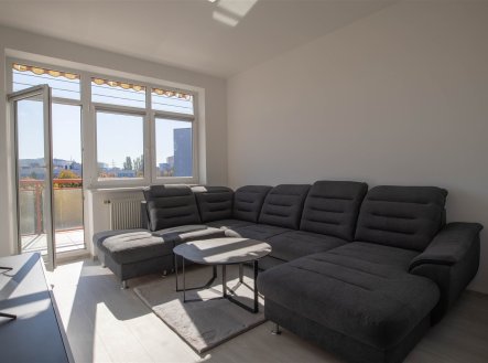 Pronájem bytu, 3+kk, 83 m²