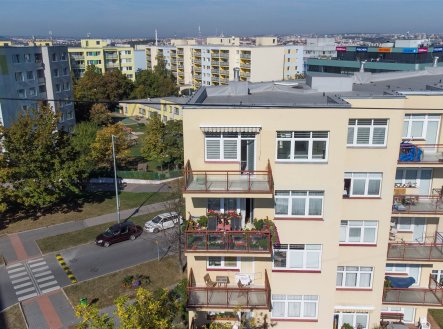 Pronájem bytu, 3+kk, 83 m²