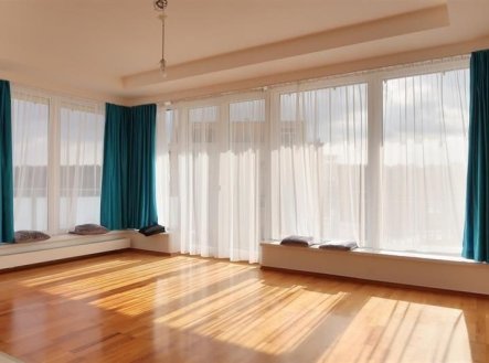 Pronájem bytu, 4+kk, 100 m²