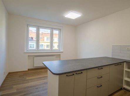 Pronájem bytu, 3+kk, 64 m²
