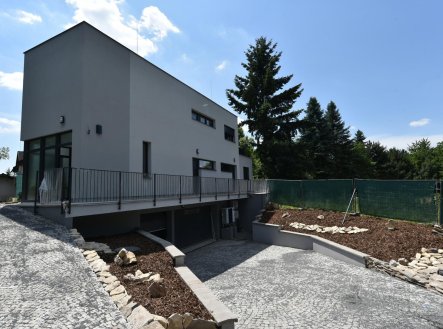 Pronájem bytu, 3+kk, 80 m²