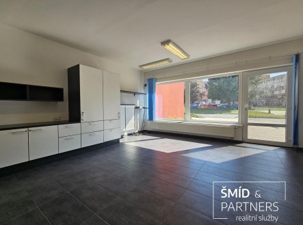 Pronájem obchodní prostory, 73 m²